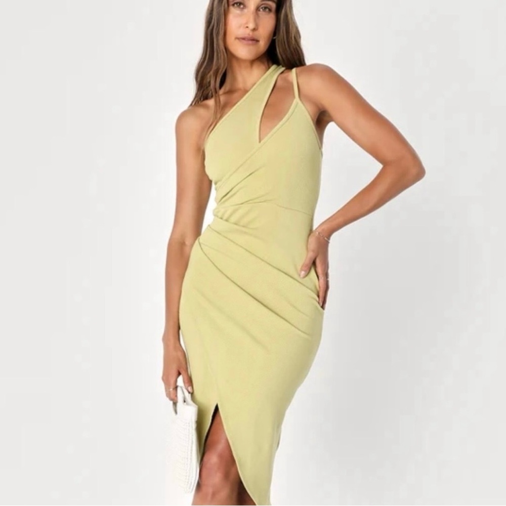 Lulu's One-Shoulder Dress in Soft Green